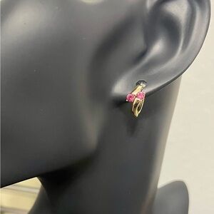 Pink Overlap Earrings / Aretes Rosado Brillante Superpuestos